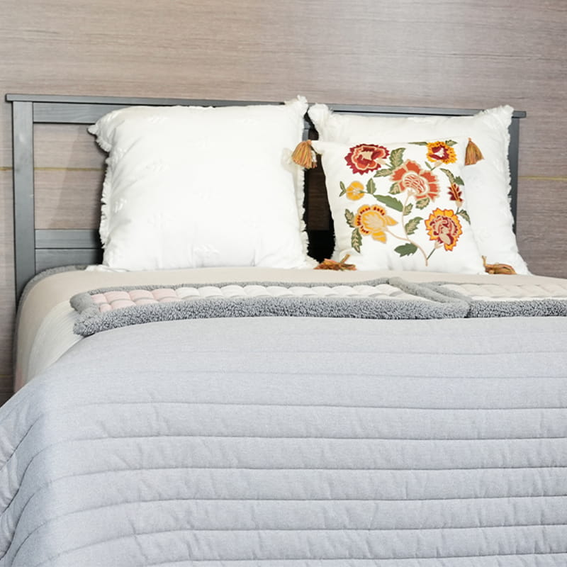 Faux Cashmere Quilt Set