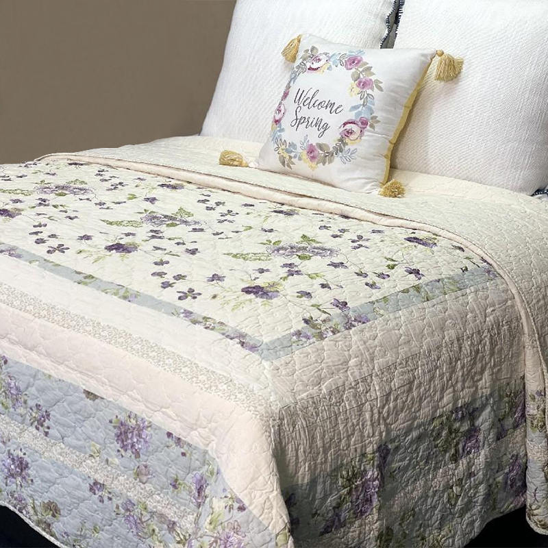 Broderat Patchwork Quilt Set